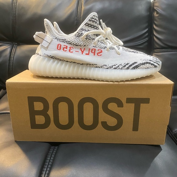 Yeezy 350 Boost “Zebras” - Picture 1 of 4